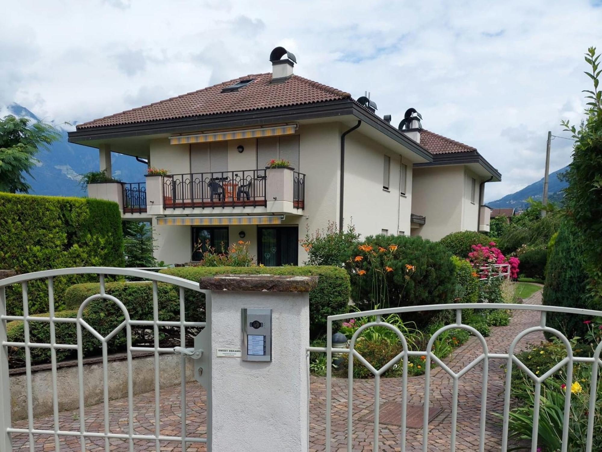 Sweet Dreams Apartment Merano Exterior photo